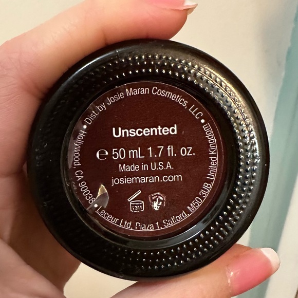 Josie Maran Whipped Argan Oil Face Butter - Picture 3 of 3